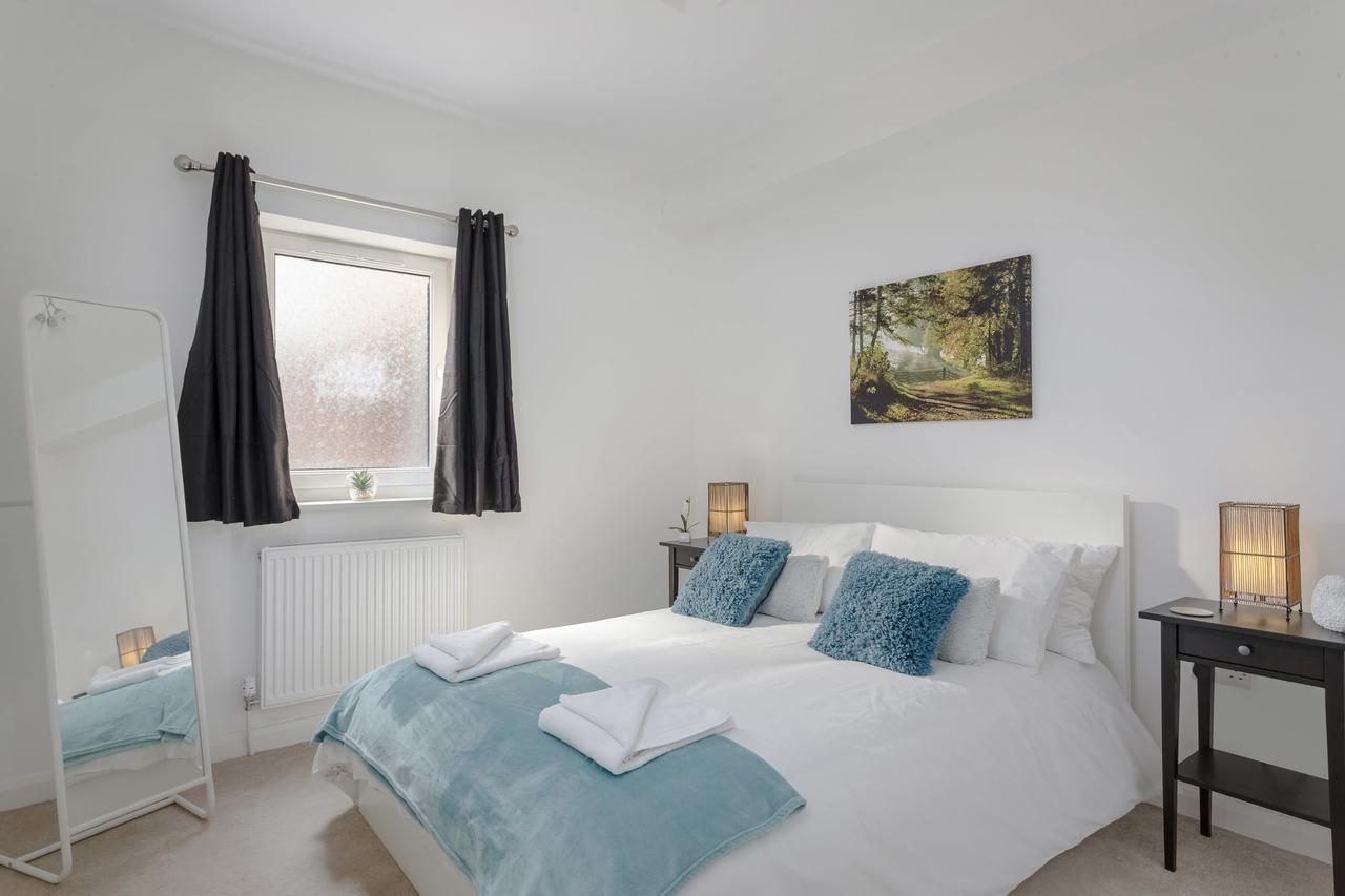 1 Bed Apt Sleeps 4 Luton  Dış mekan fotoğraf